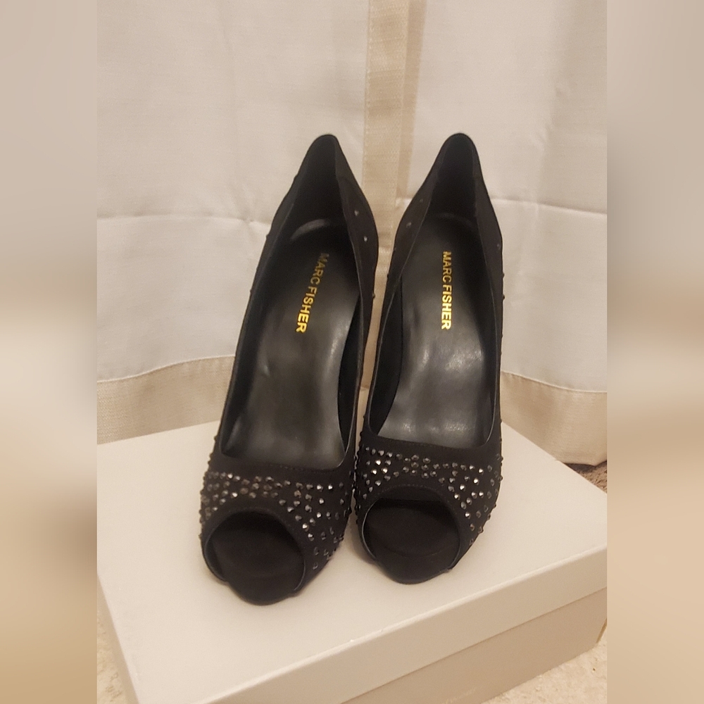 Brand new black peep toe heals